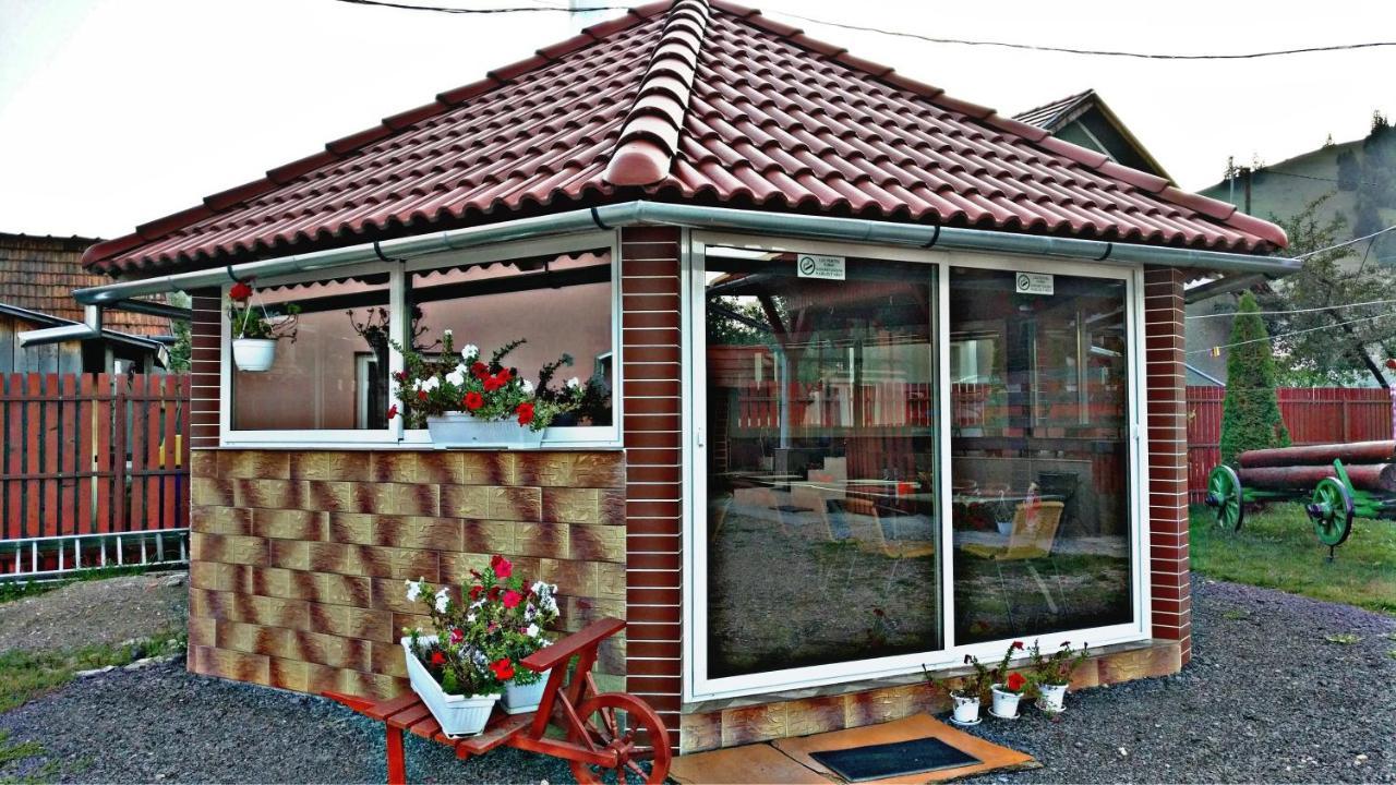 Picnic Panzio Bed & Breakfast Lunca de Sus Exterior photo